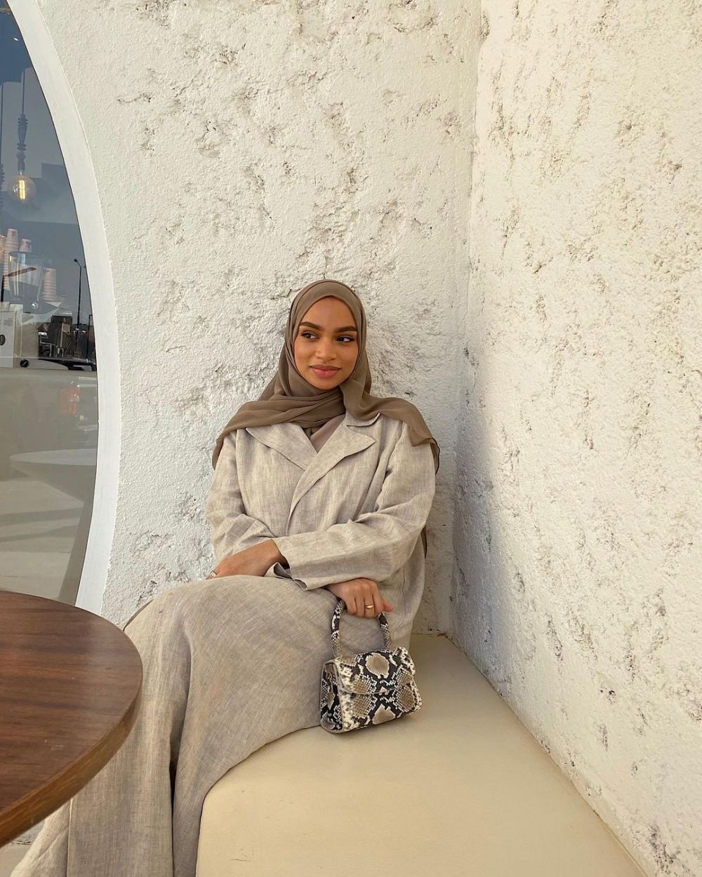 Gaya hijab 10 influencer muslim ternama dunia, cocok jadi inspirasi