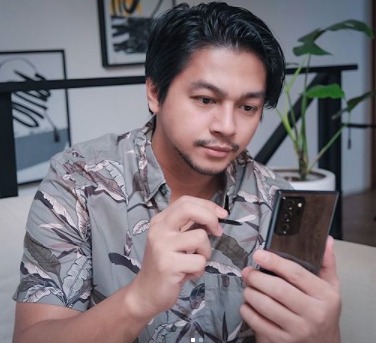 Ulang tahun ke-31, ini 15 transformasi Deva Mahenra