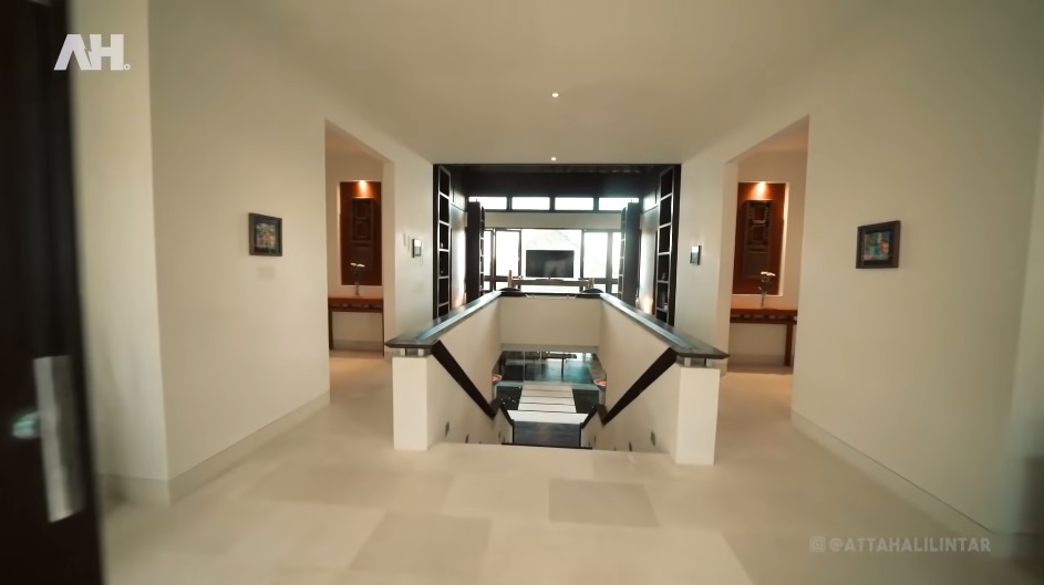 10 Potret vila tempat resepsi Atta dan Aurel, kamarnya menghadap laut