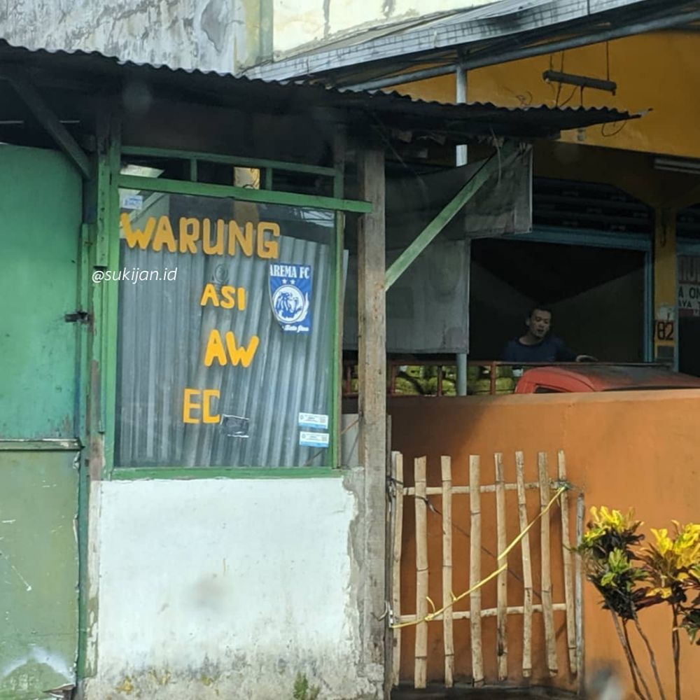 10 Nama lucu tempat usaha ini bikin pembeli mikir keras