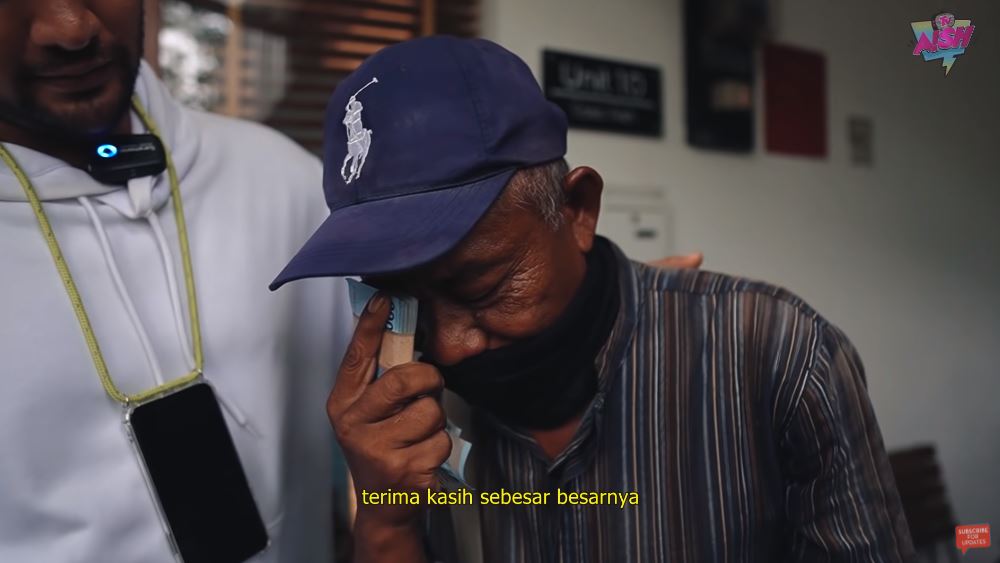 10 Momen Ammar Zoni borong mainan pedagang kaki lima, bikin haru