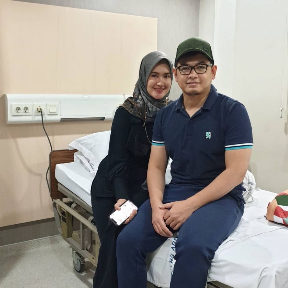 Cedera, ini 7 momen Tommy Kurniawan usai jalani operasi lutut