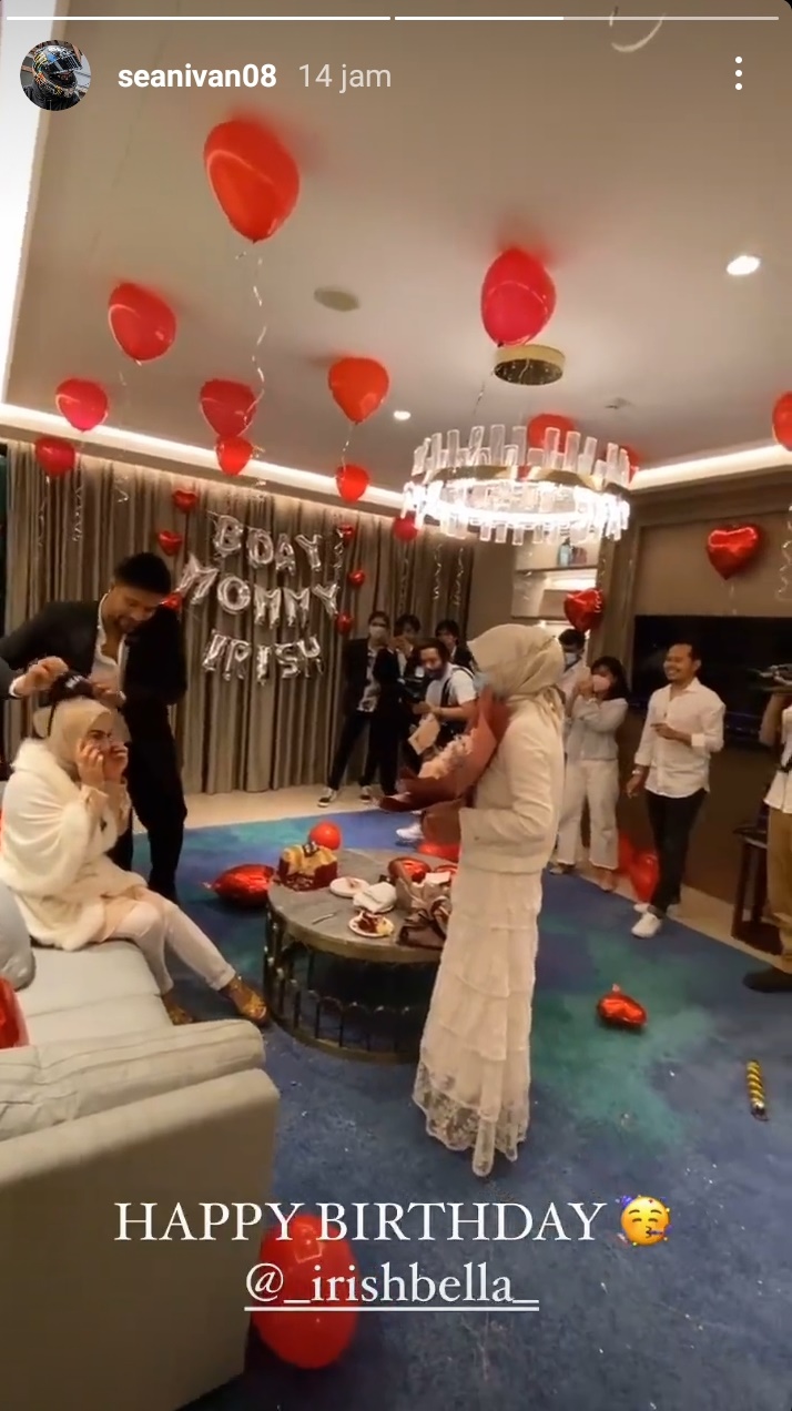 7 Momen ulang tahun Irish Bella ke-25, sang ibu datang dari Turki