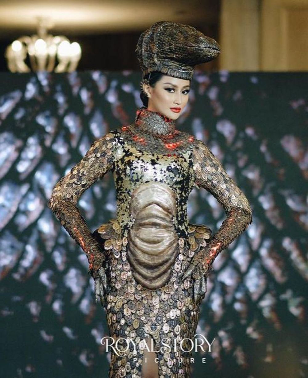 5 Hal tentang kostum yang akan dikenakan Ayu Maulida di Miss Universe