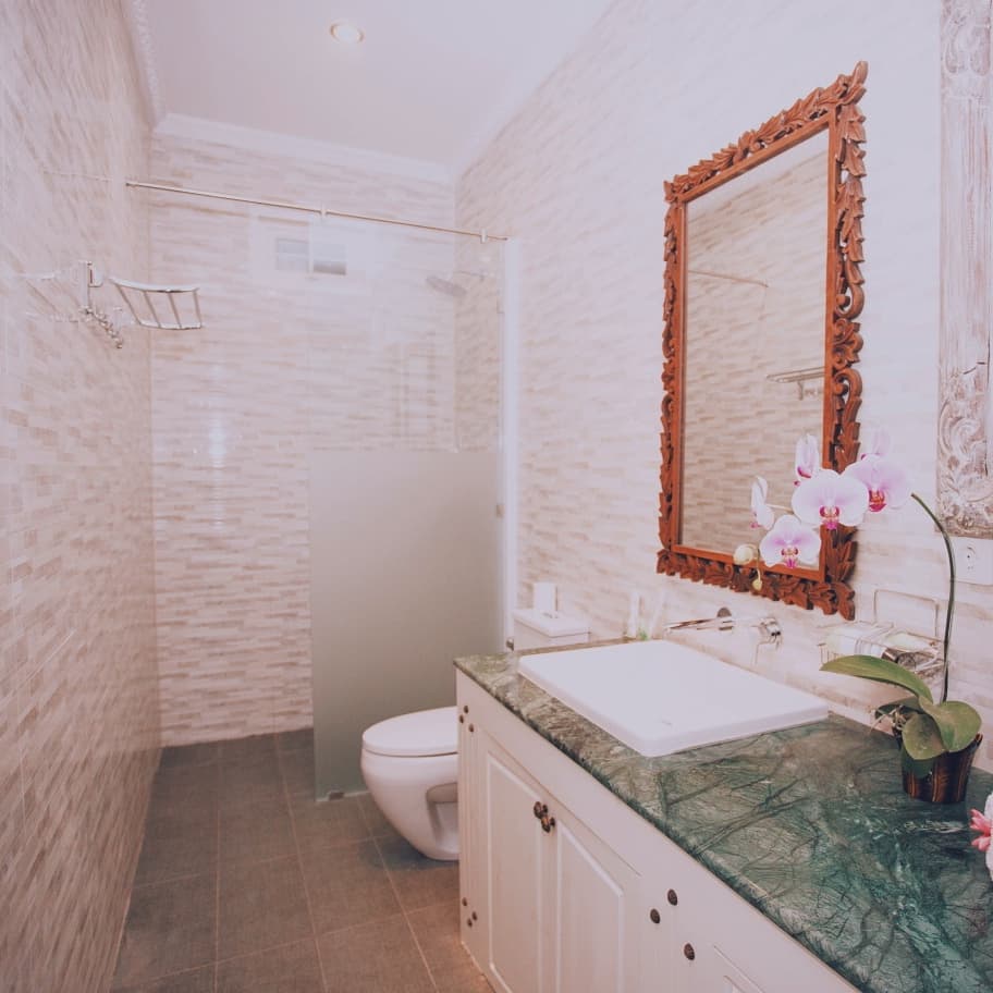 9 Potret vila keluarga Sarah Menzel di Bali, berkonsep tropis