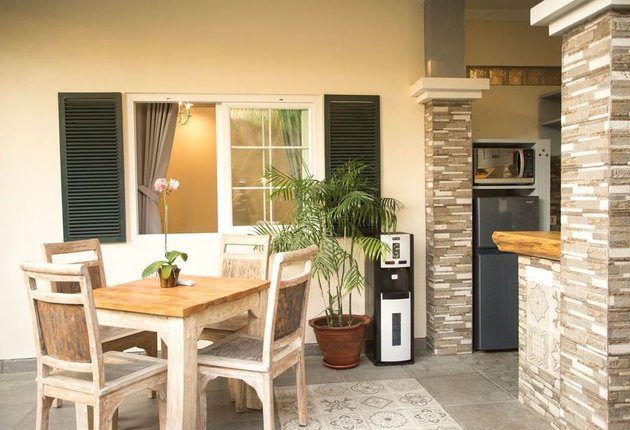 9 Potret vila keluarga Sarah Menzel di Bali, berkonsep tropis