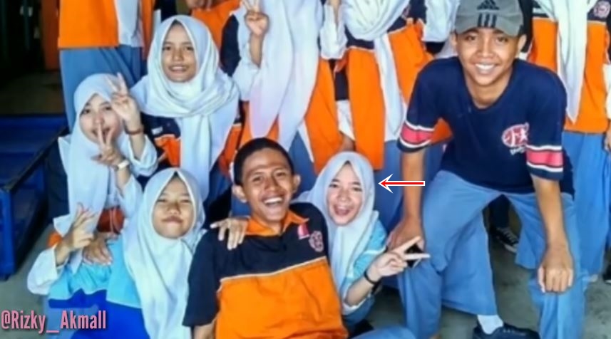 8 Potret lawas Nissa Sabyan zaman sekolah, parasnya curi perhatian
