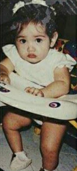 10 Potret masa kecil Ranty Maria, wajah cantiknya tak pudar