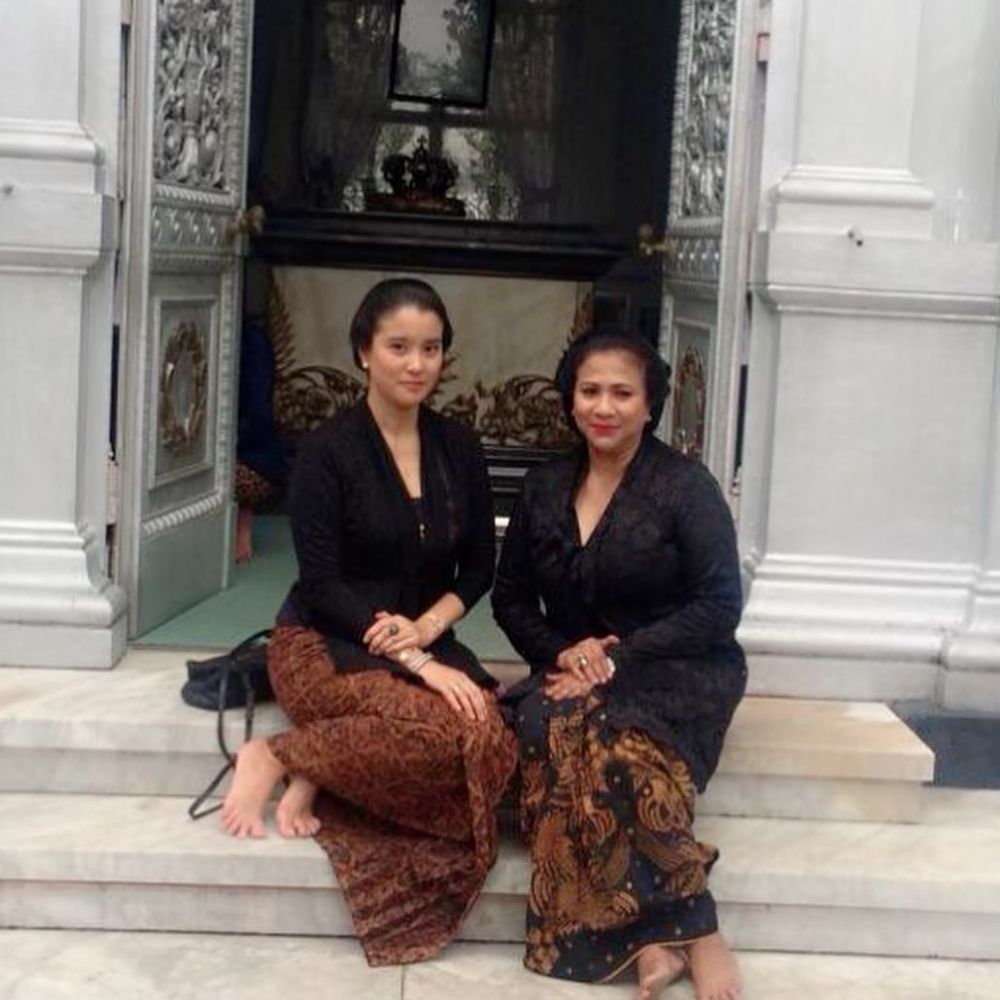 8 Potret Marcella Zalianty saat kenakan kebaya, anggun banget