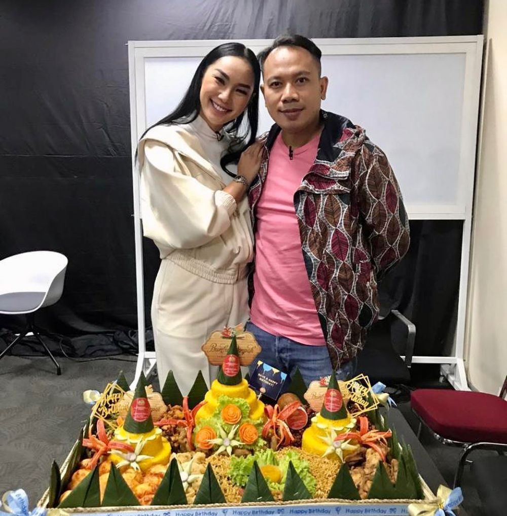 Momen perayaan ulang tahun 7 seleb saat Ramadan, penuh kebahagiaan