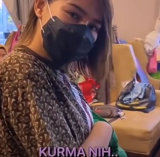 10 Momen pemain Ikatan Cinta buka puasa di lokasi syuting, seru abis