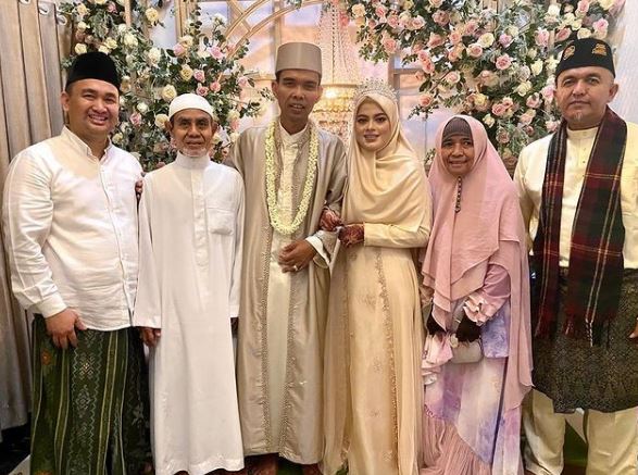 Ustaz Abdul Somad resmi menikah dengan gadis 19 tahun
