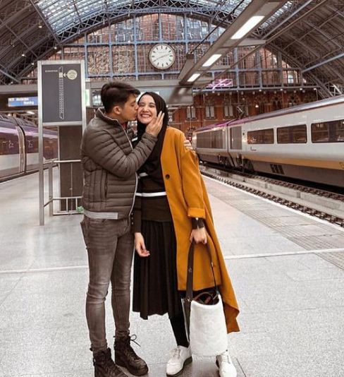 9 Potret Zaskia Sungkar kenang liburan ke luar negeri bareng Irwansyah