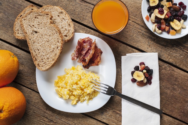 10 Makanan ini baik dikonsumsi bagi penderita tipes