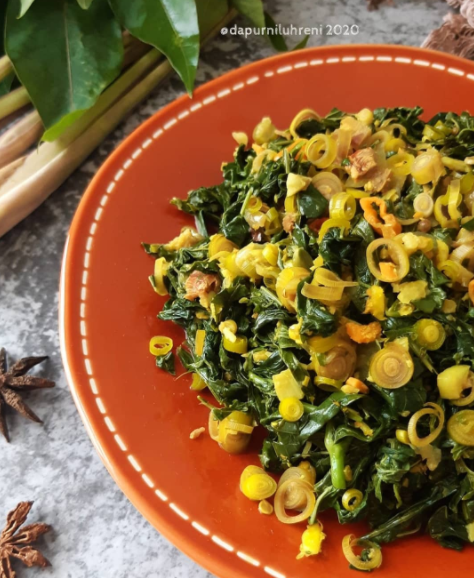 9 Resep menu buka puasa sayur daun singkong pedas, enak & mudah dibuat