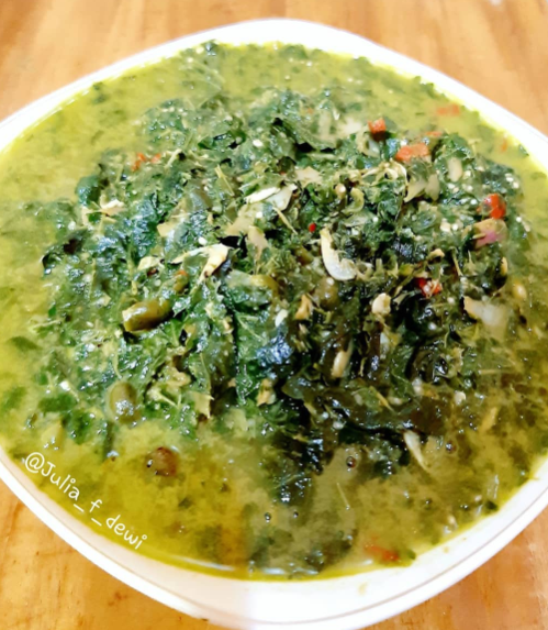 9 Resep menu buka puasa sayur daun singkong pedas, enak & mudah dibuat