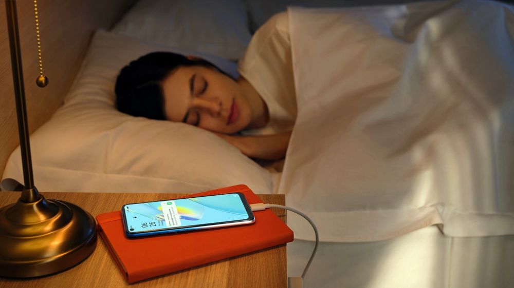 5 Fitur ini wajib ada di smartphone anak muda, biar nggak mati gaya