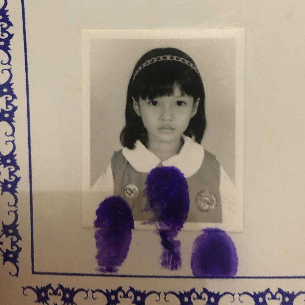 10 Potret masa kecil Vinessa Inez, posenya bikin gemas