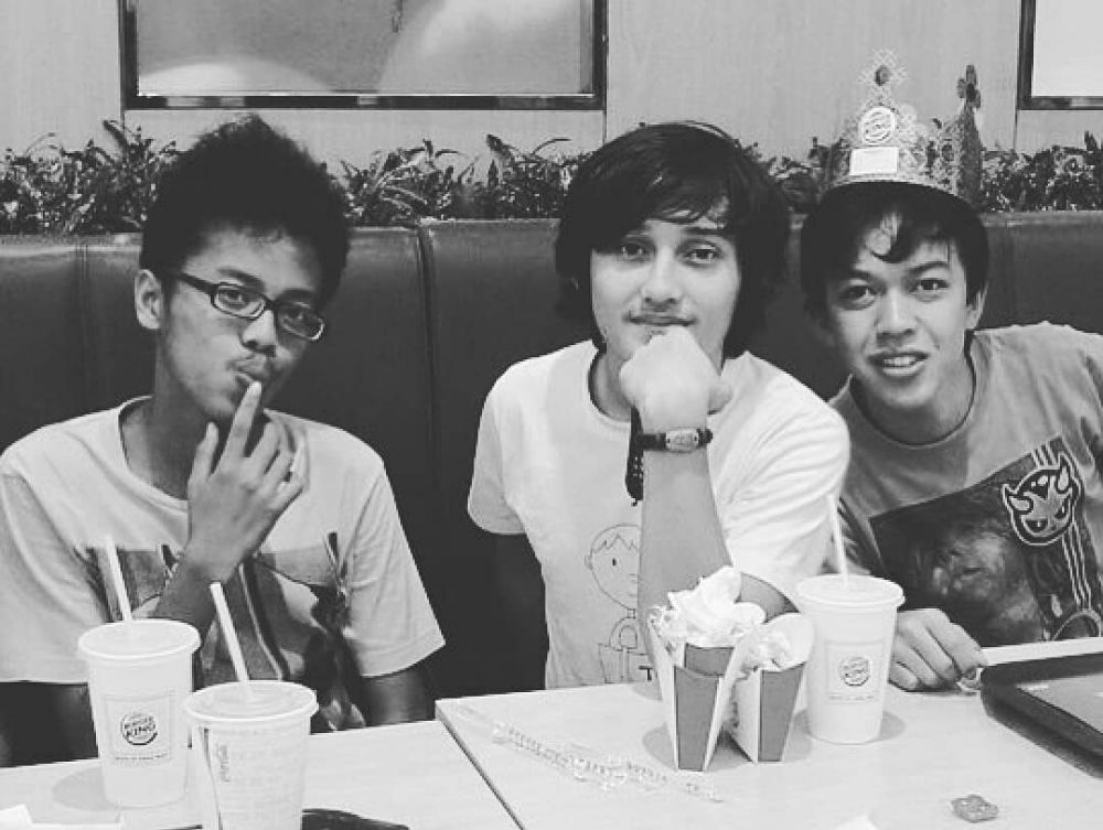 10 Potret transformasi Kipli 'Kiamat Sudah Dekat', makin kece