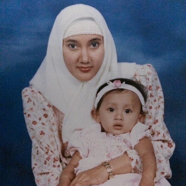 Potret masa muda ibu 10 penyanyi cantik, parasnya bikin terpana