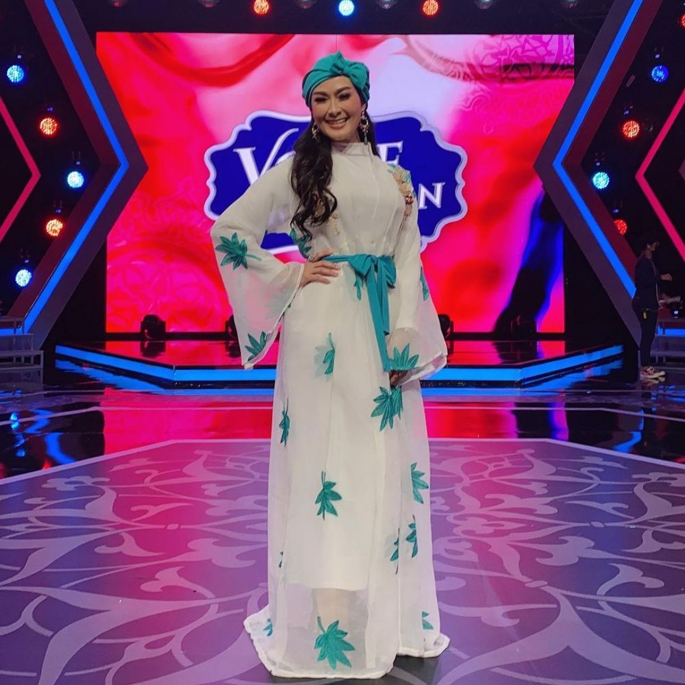 5 Kontroversi Iis Dahlia jadi juri ajang pencarian bakat, tuai kritik