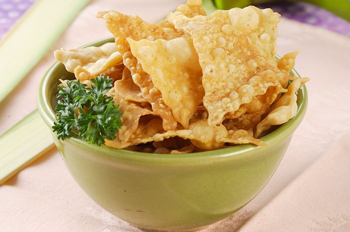 10 Resep keripik renyah, cocok untuk sajian Lebaran