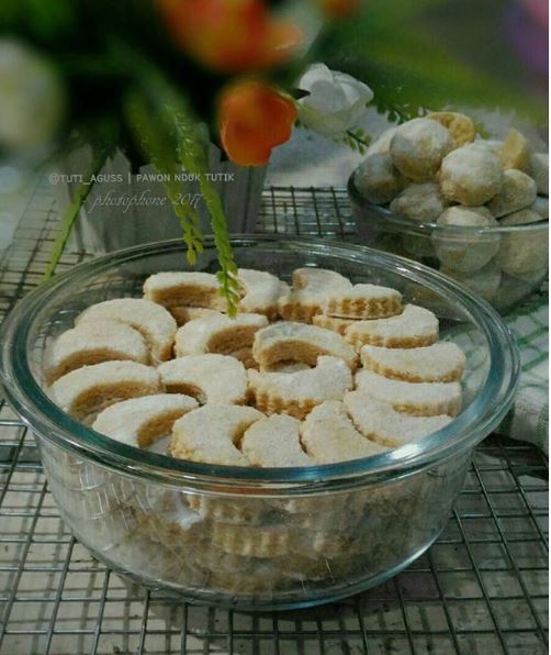 Resep aneka kue putri salju © 2021 brilio.net Resep aneka kue putri salju © 2021 brilio.net