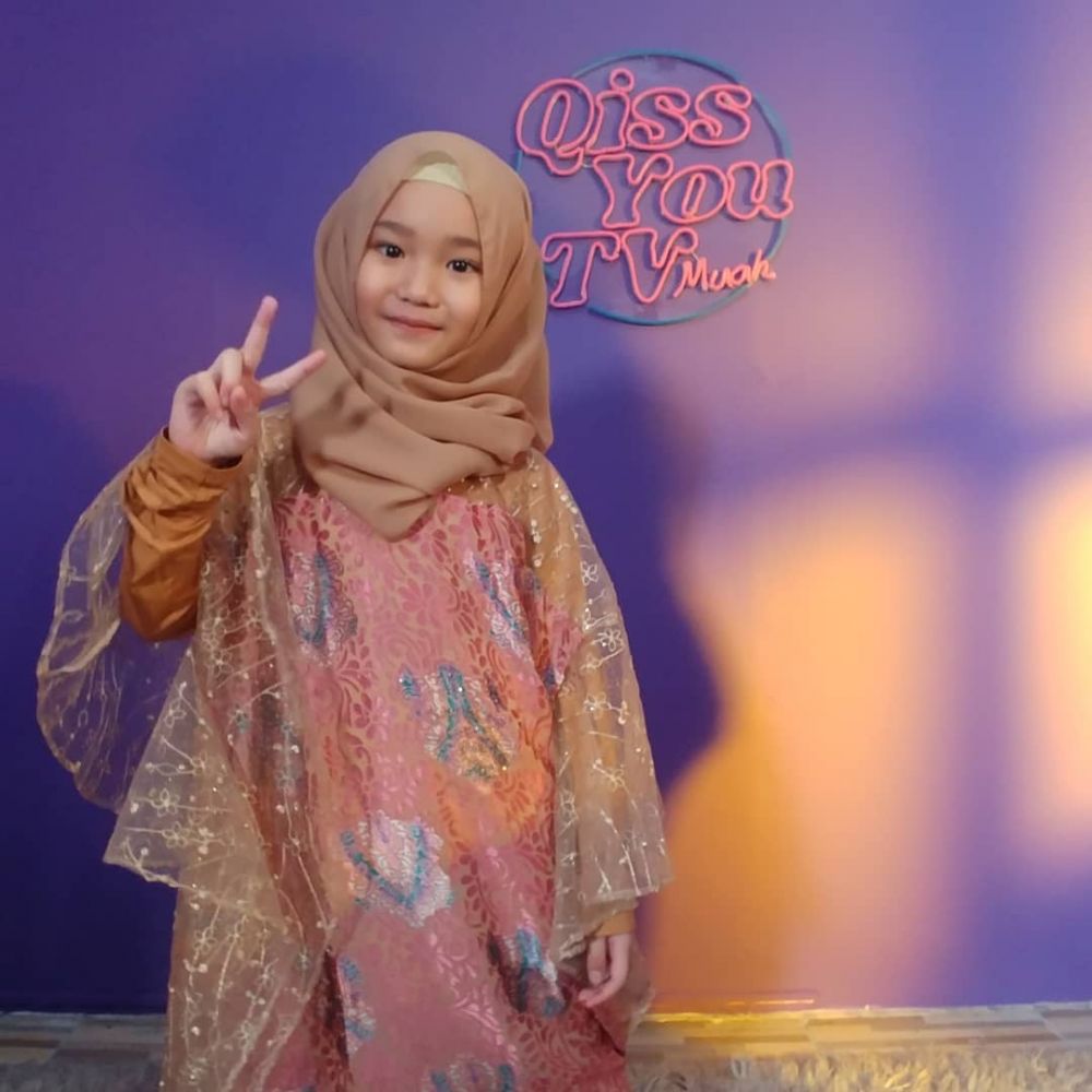 10 Potret Bilqis anak Ayu Ting Ting debut jadi presenter cilik