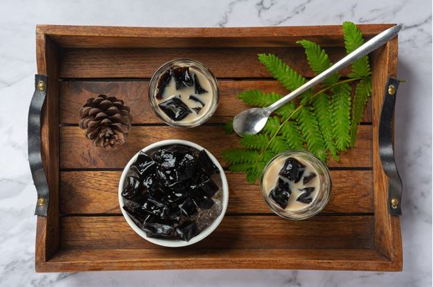 Selain boba, 7 topping milk tea ini enak dan nggak kalah hits