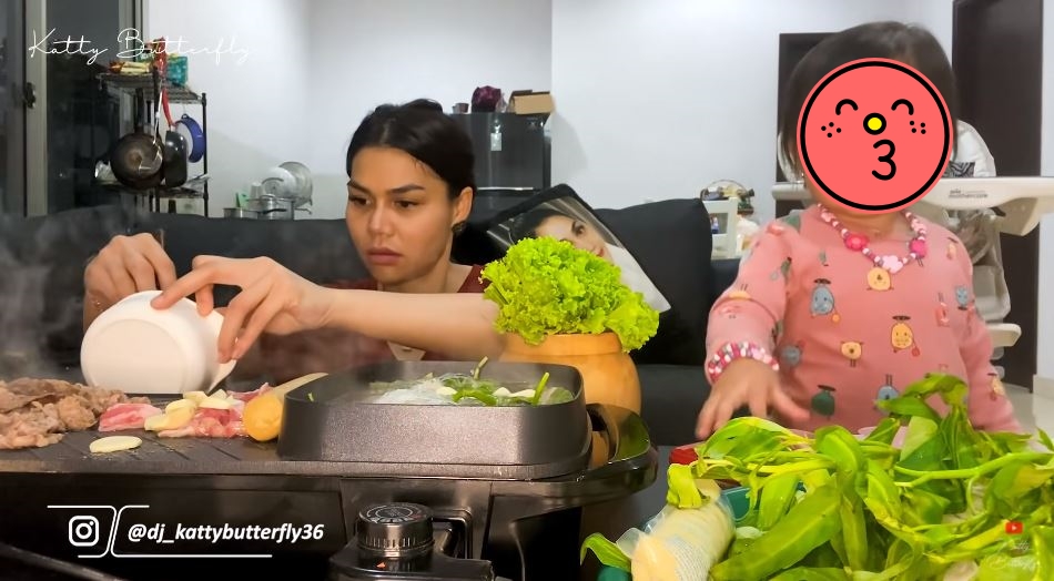 8 Potret menu buka puasa dan sahur DJ Butterfly, porsinya bikin takjub