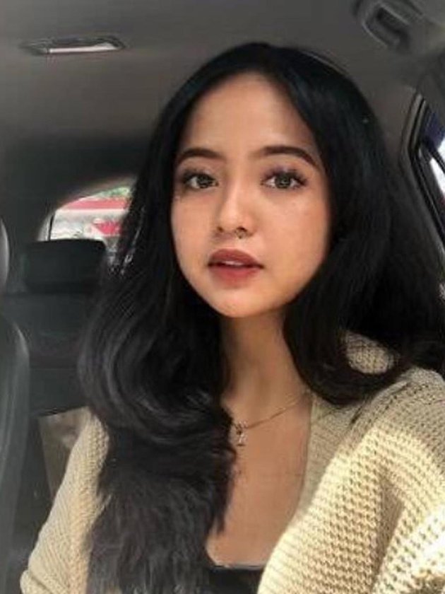 8 Potret Zentha Javanica karyawan Sang Pisang yang curi perhatian