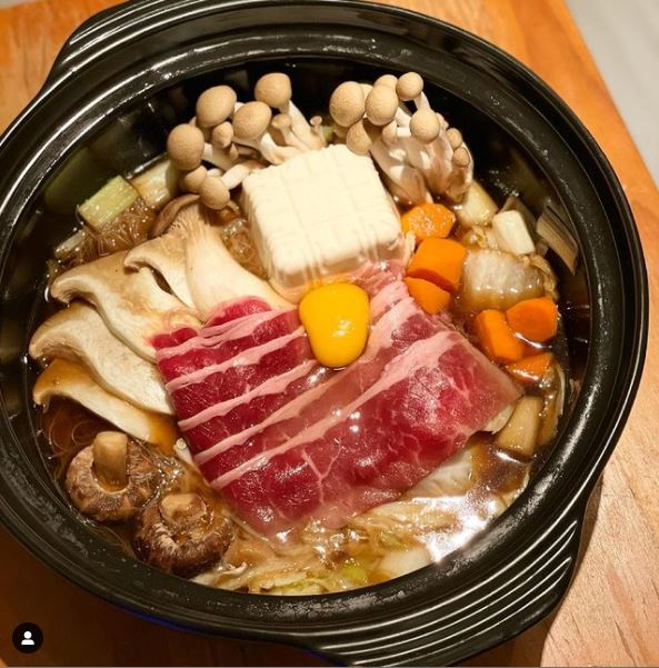 Sama-sama berkuah, ini perbedaan shabu-shabu dan sukiyaki