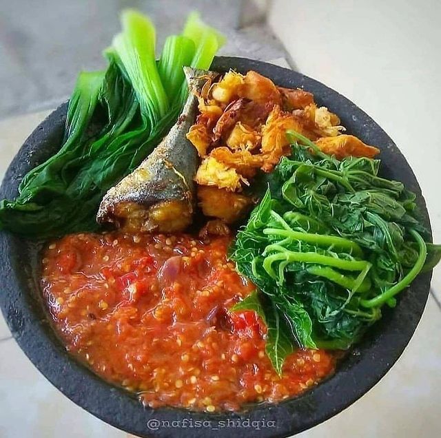 9 Makanan khas Kepulauan Seribu ini punya nama unik, ada bom atom