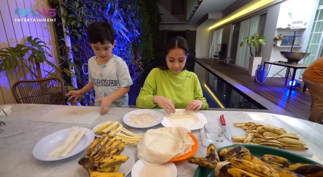9 Momen Nagita masak besar saat hamil, buat makan bareng karyawan