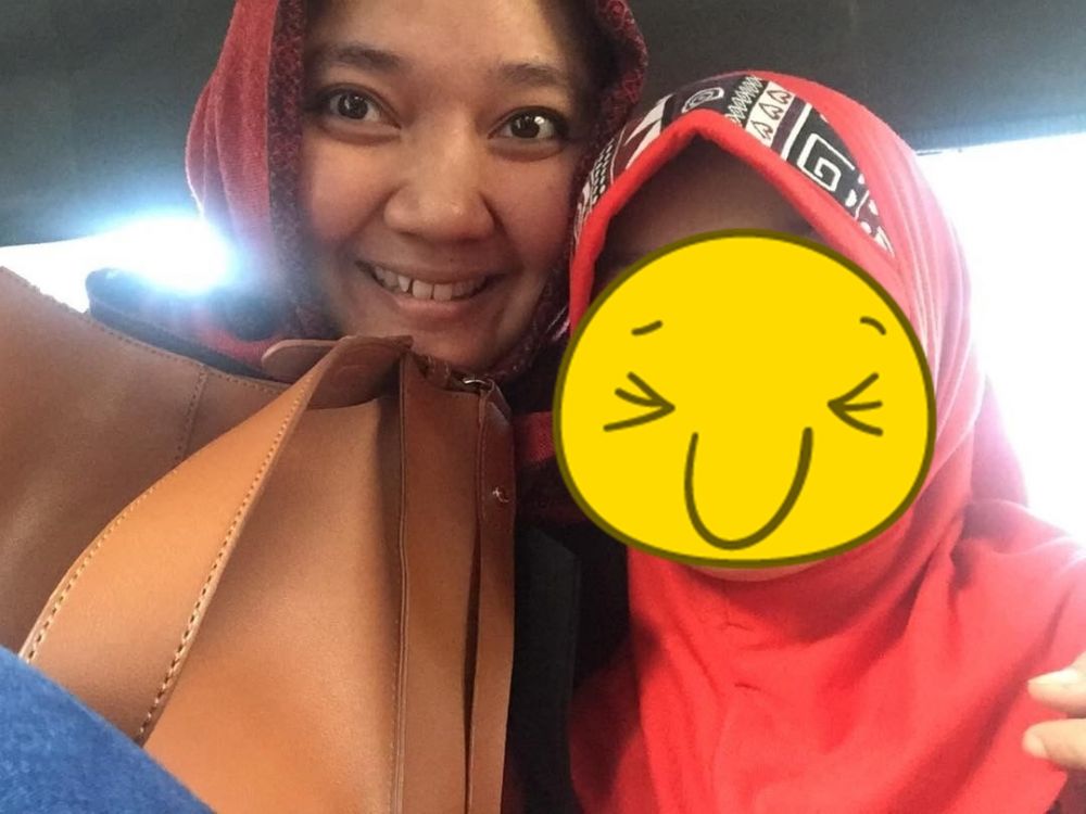 8 Potret Sulis saat tanpa makeup, bukti cantik alami