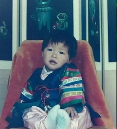 10 Potret masa kecil Song Joong-ki, bukti tampan sejak kecil