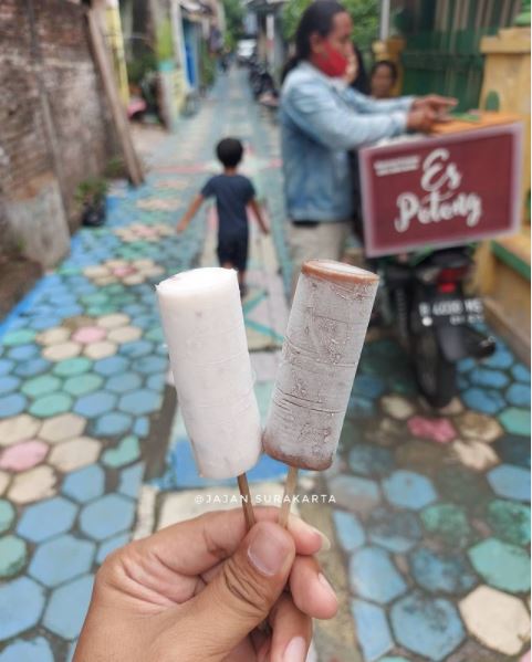 8 Jajanan jadul ini bikin kangen masa kecil, ada favoritmu?