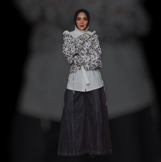 Potret 8 diva Tanah Air saat berhijab, Krisdayanti anggun banget