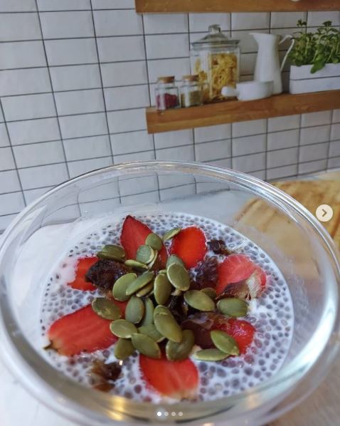 6 Resep olahan chia seed, kaya serat & bikin kenyang tahan lama