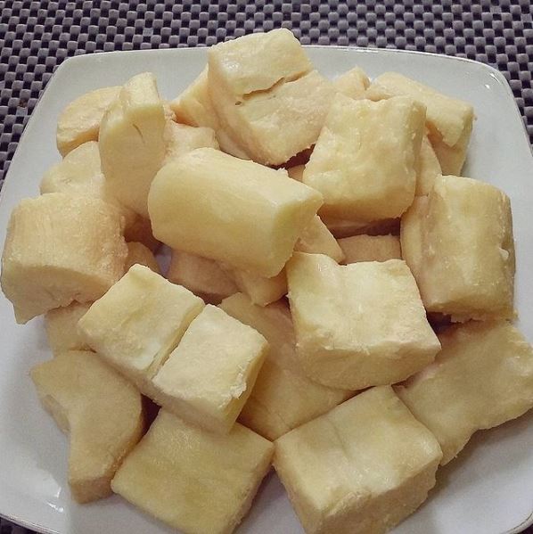 Sama-sama terbuat dari singkong, ini 4 Perbedaan tapai dan peuyeum