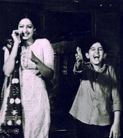 Potret masa kecil 10 aktor Bollywood, Shah Rukh Khan bikin gemas