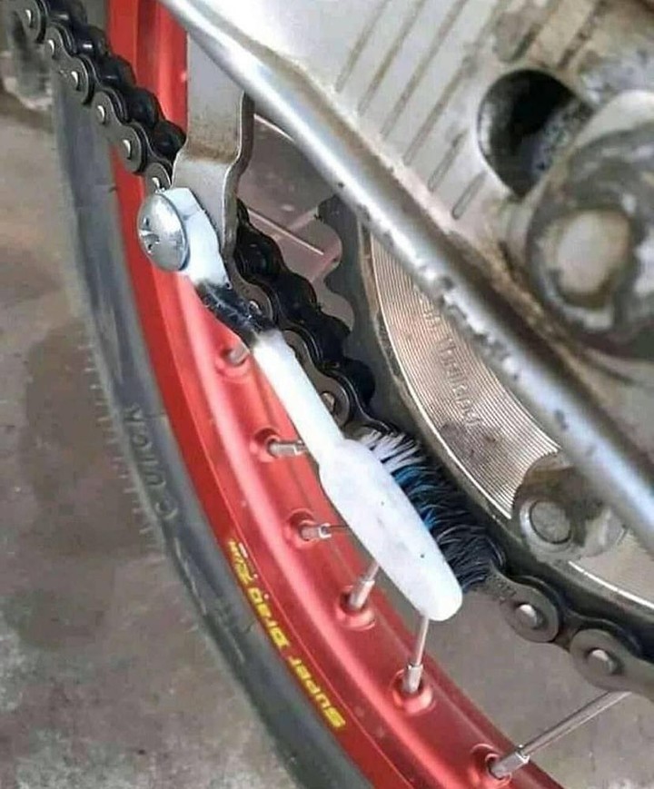 10 Life hack modifikasi motor antimainstream, bikin ngakak