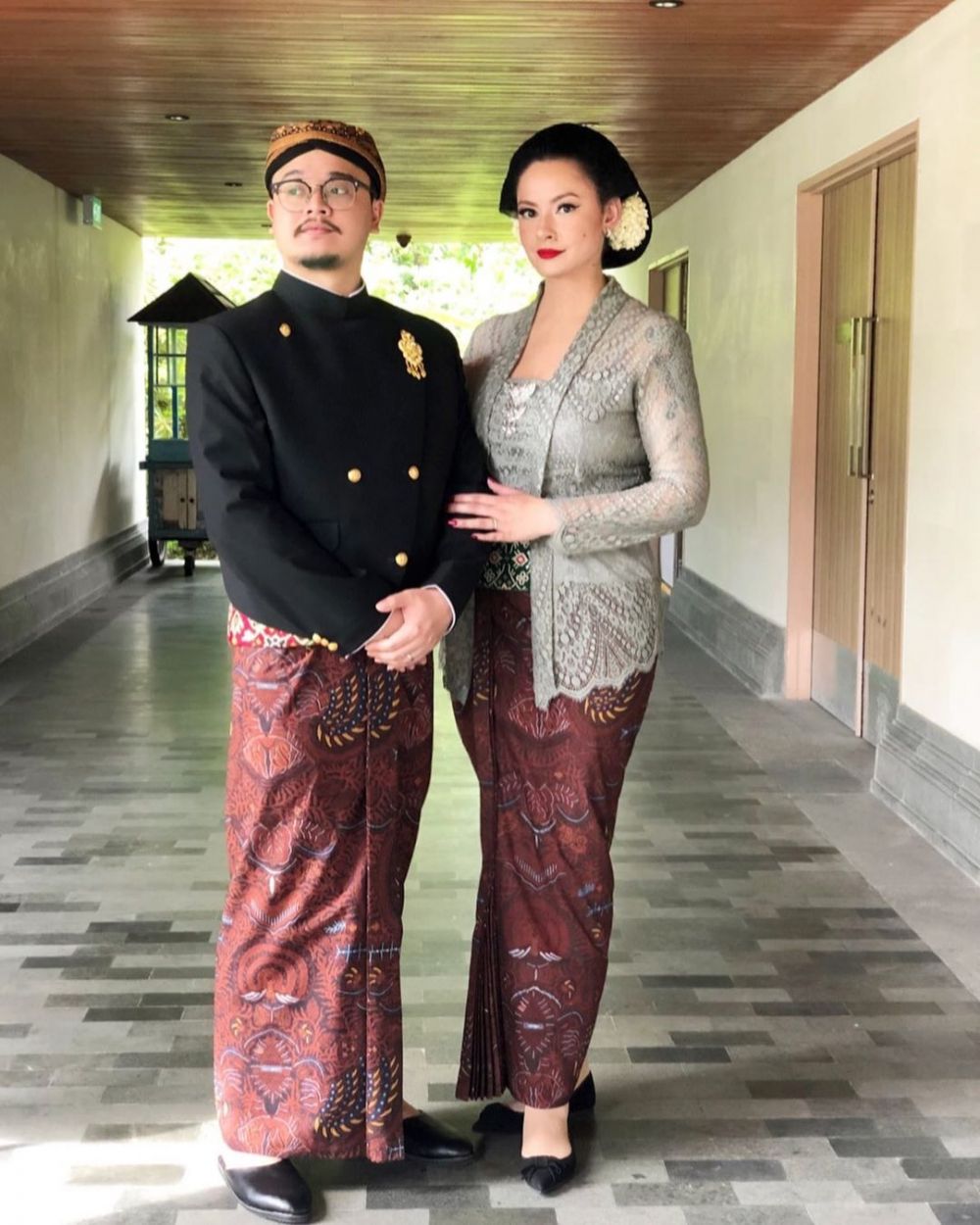 10 Aktris ini jatuh ke hati pria berdarah Batak, harmonis