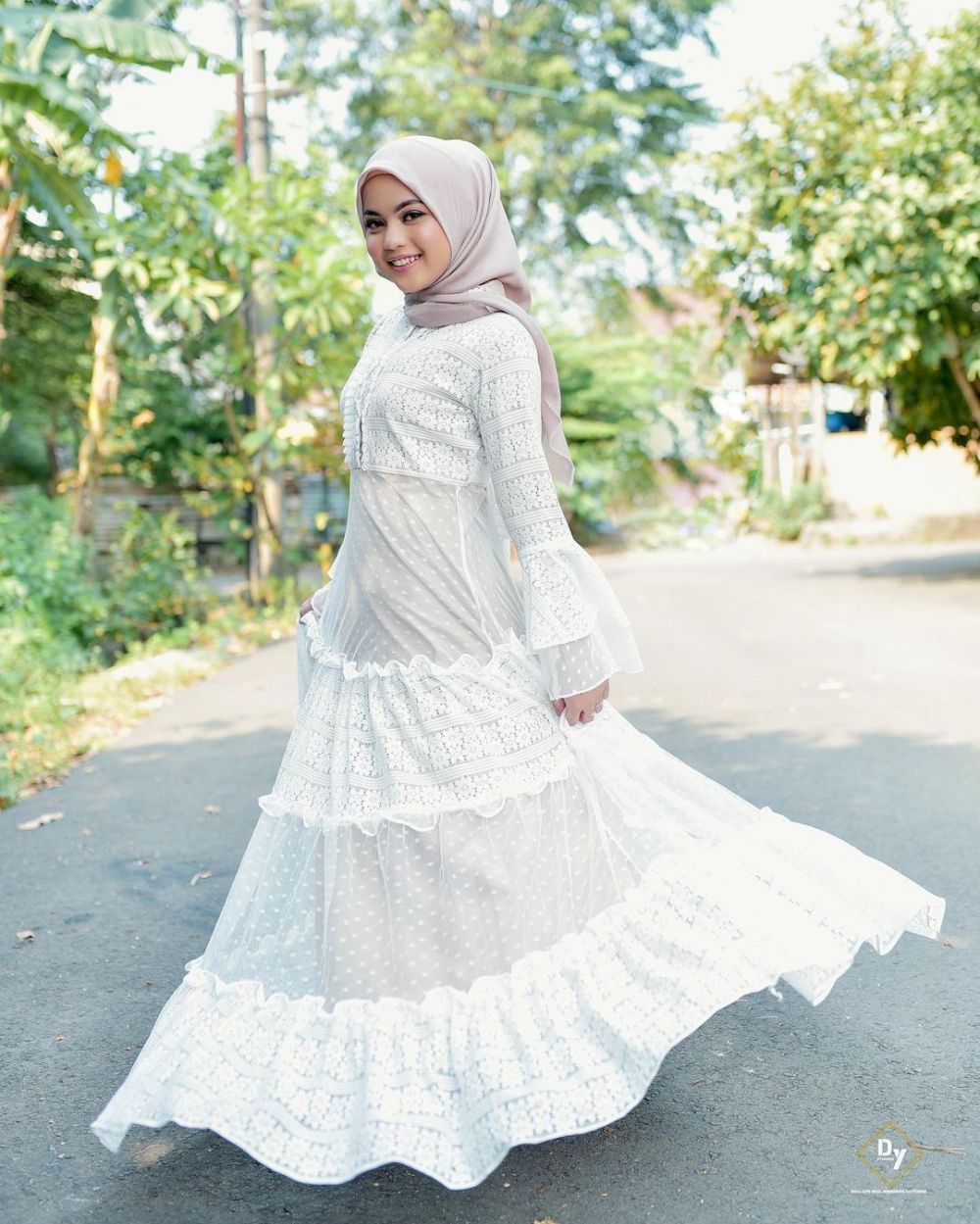 10 Gaya Putri D'Academy kenakan hijab, panen pujian