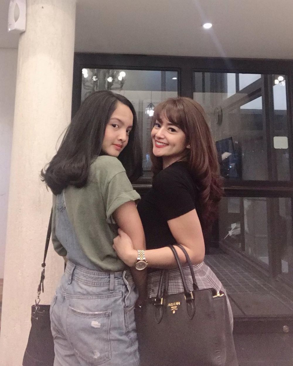 8 Potret Safa Ricci Amanda, calon anak sambung Ifan Seventeen