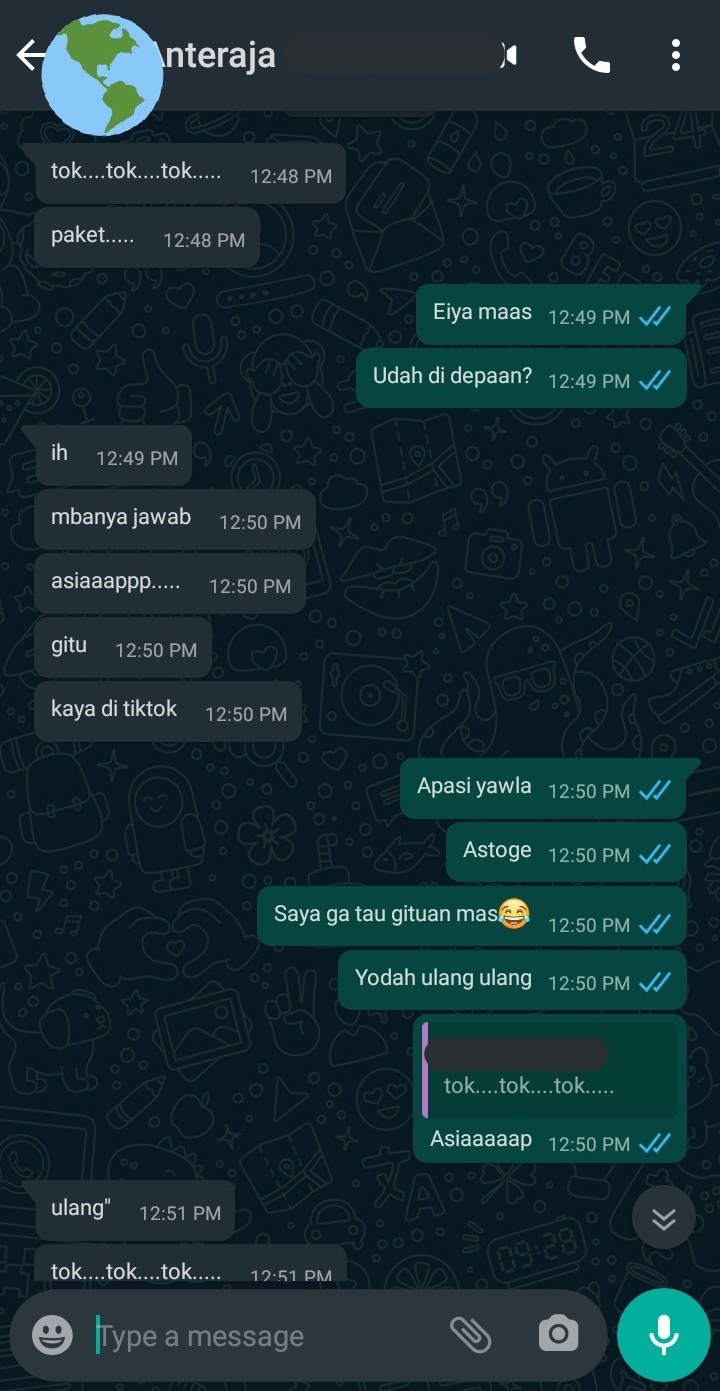 10 Chat lucu kurir paket ngajak bercanda ini bikin pelanggan nyengir