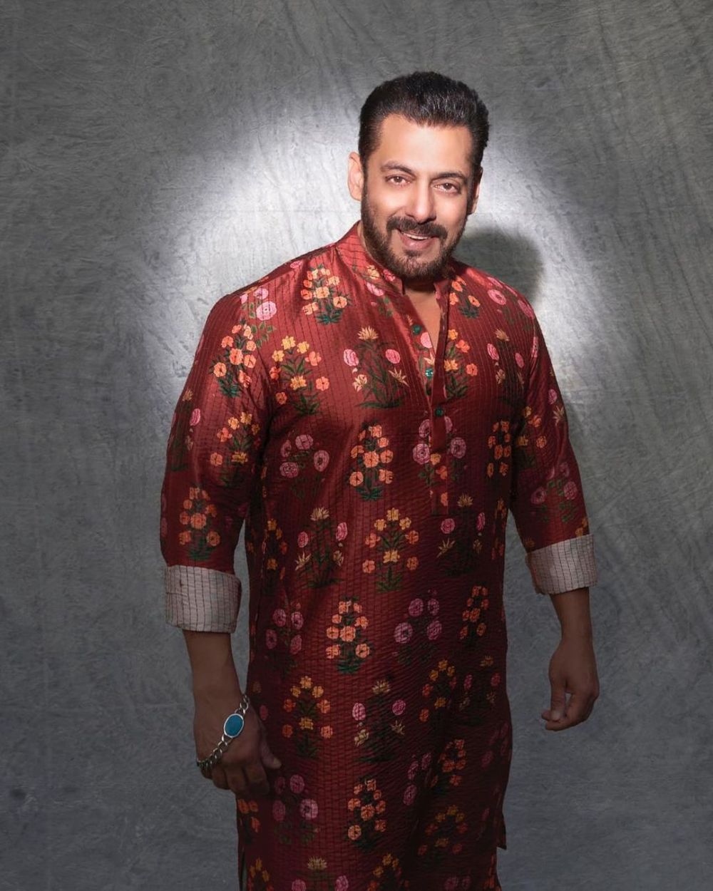 Salman Khan turut berdonasi untuk 2.500 pekerja film di India