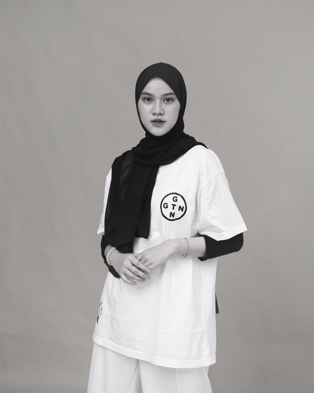 10 Potret terbaru Uty Bonita eks member JKT48, kini tampil berhijab