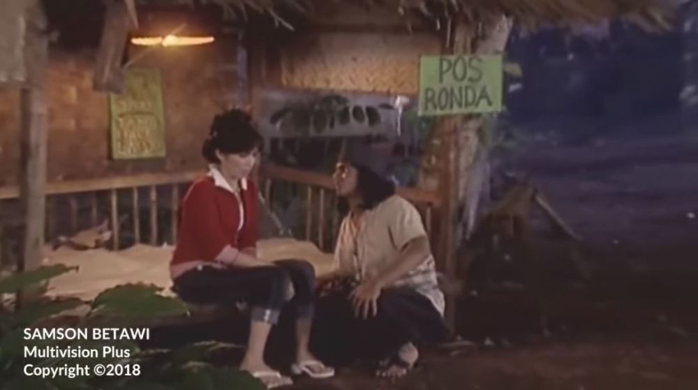 10 Potret lawas Ussy Sulistiawaty main sinetron, gayanya ikonik