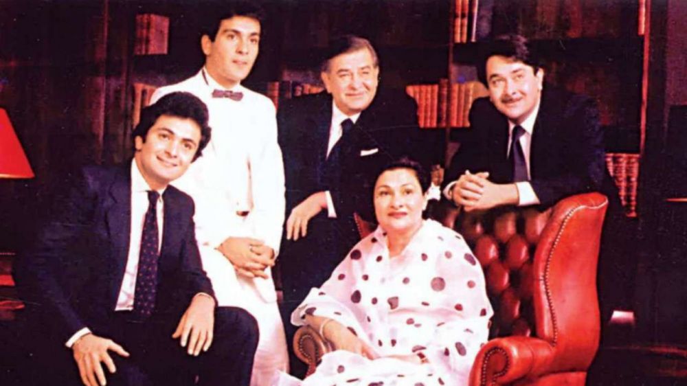 Potret 9 artis keluarga Kapoor dari masa ke masa, merajai Bollywood